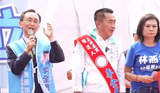 吳子嘉為李全教站台（左）。（圖/翻攝李全教臉書）