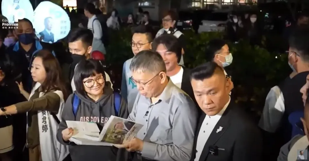 柯文哲14日前往台中拜票（攝自柯文哲YT頻道）