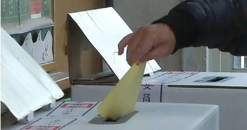 「超狂候選人」陳美妃，遭中選會認定所繳交的25萬份連署書中，僅有2份合格，是所有連署候選人中數量最低的。（圖／資料照）