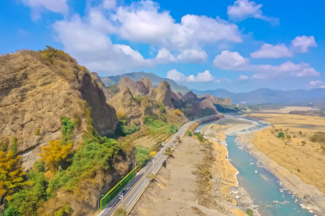 六龜知名景點十八羅漢山。(圖/高雄觀光局)