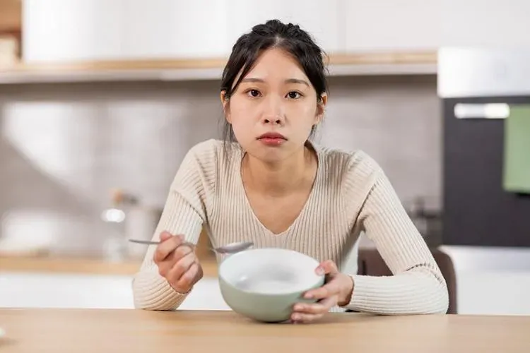 斷食對身體結構如：肝、胰島素、脂肪組織具有改善作用。（示意圖／資料庫）