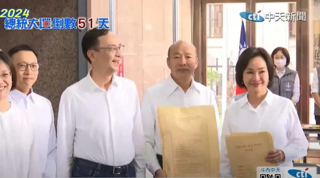 國民黨不分區今前往登記（攝自中天新聞）