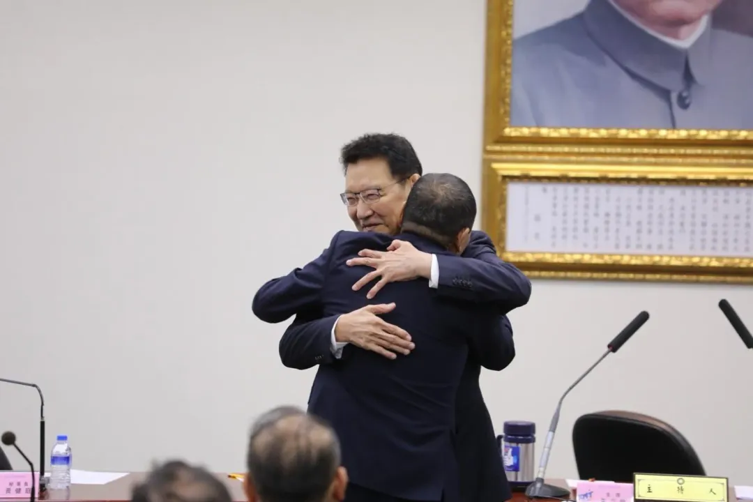 侯友宜趙少康組成「侯康配」。（圖/國民黨提供）