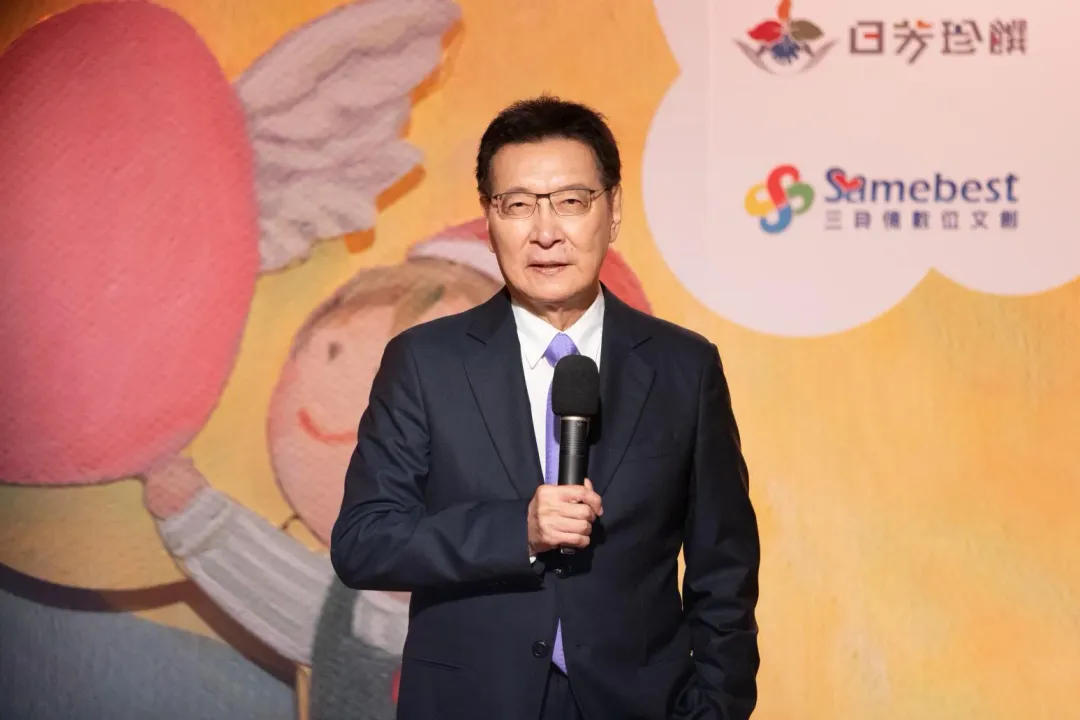 國民黨副總統參選人趙少康針對遭外界質疑未辭中廣董座一事開嗆。(圖/趙少康辦公室提供)