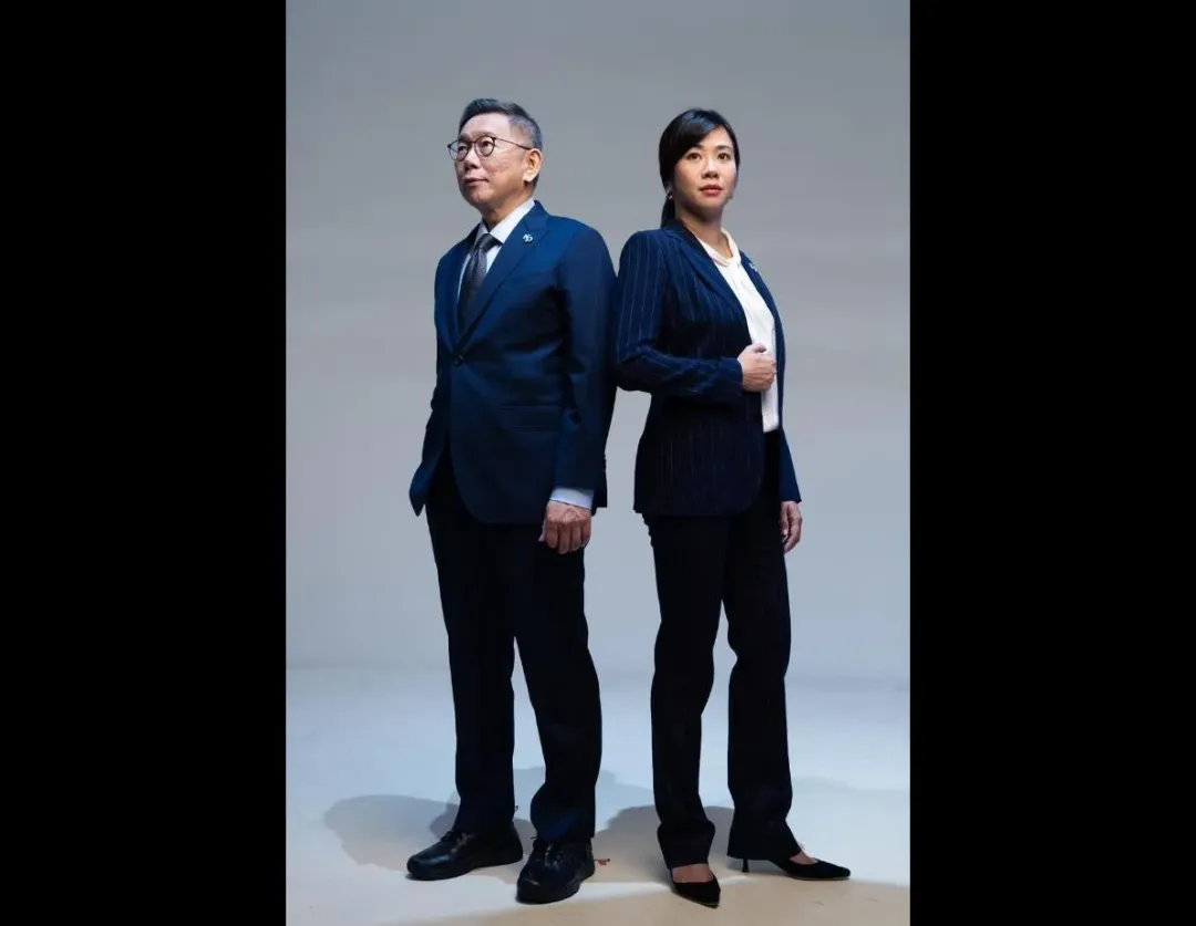 柯文哲、吳欣盈在30-39歲支持度持續領先，不過在研究所以上學歷的支持度，卻從第一崩跌至第三。（圖／民眾黨提供）
