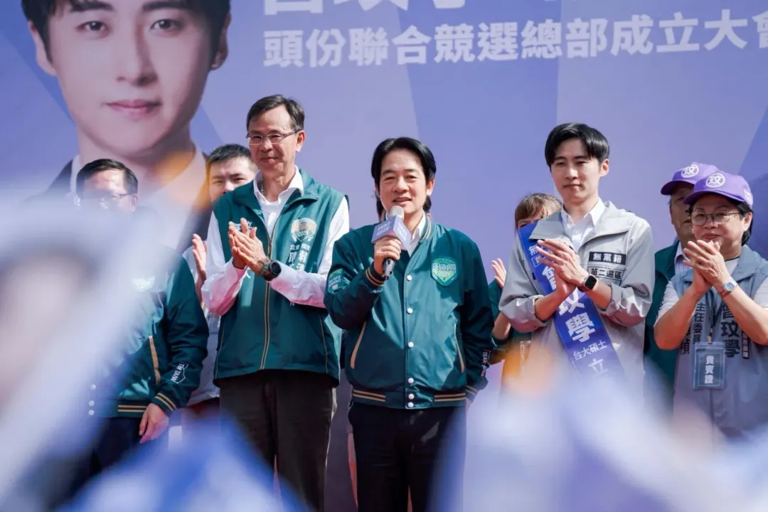 賴清德為曾玟學站台。（圖/賴清德競辦提供）