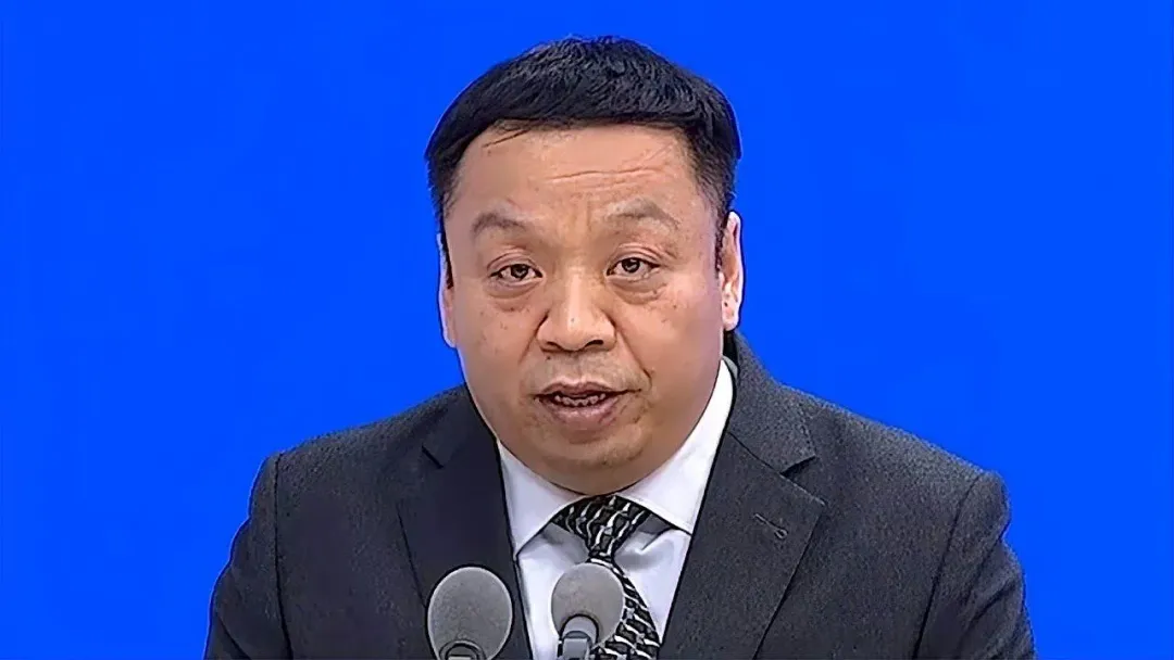 大陸國家衛健偉發言人米鋒稱兒科診療量增加情況得到緩解。（圖／央視）