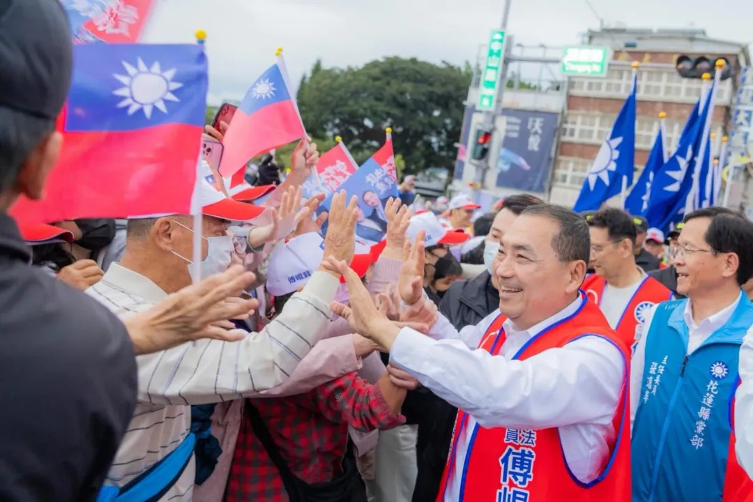 侯友宜、趙少康赴花蓮造勢。(圖/侯競辦提供)