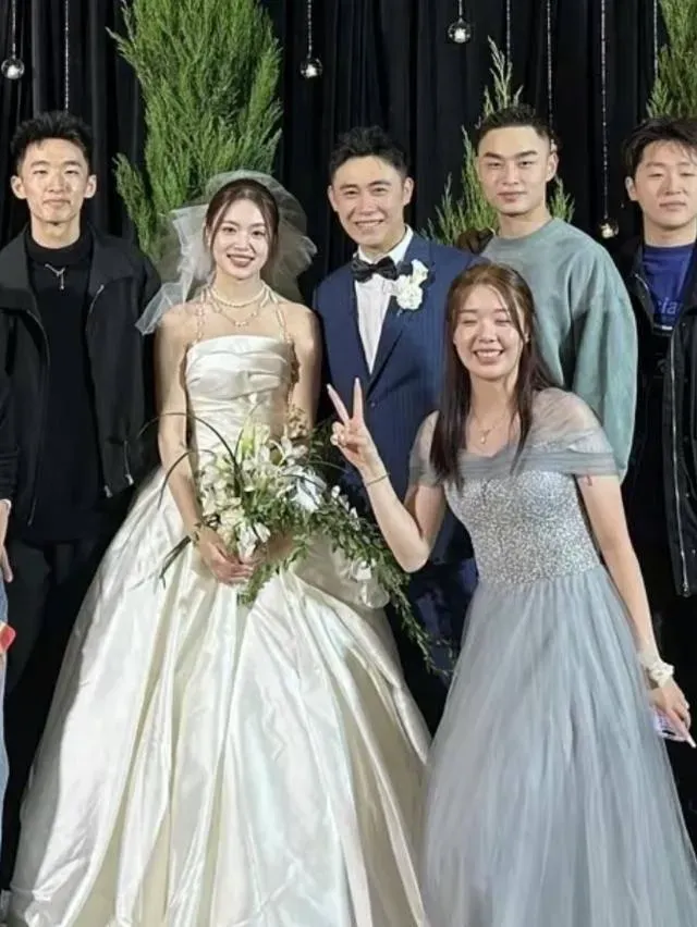 于小渝10月才剛新婚, 妻子貌美, 兩人登對。（圖／翻攝百度）（圖／翻攝百度）