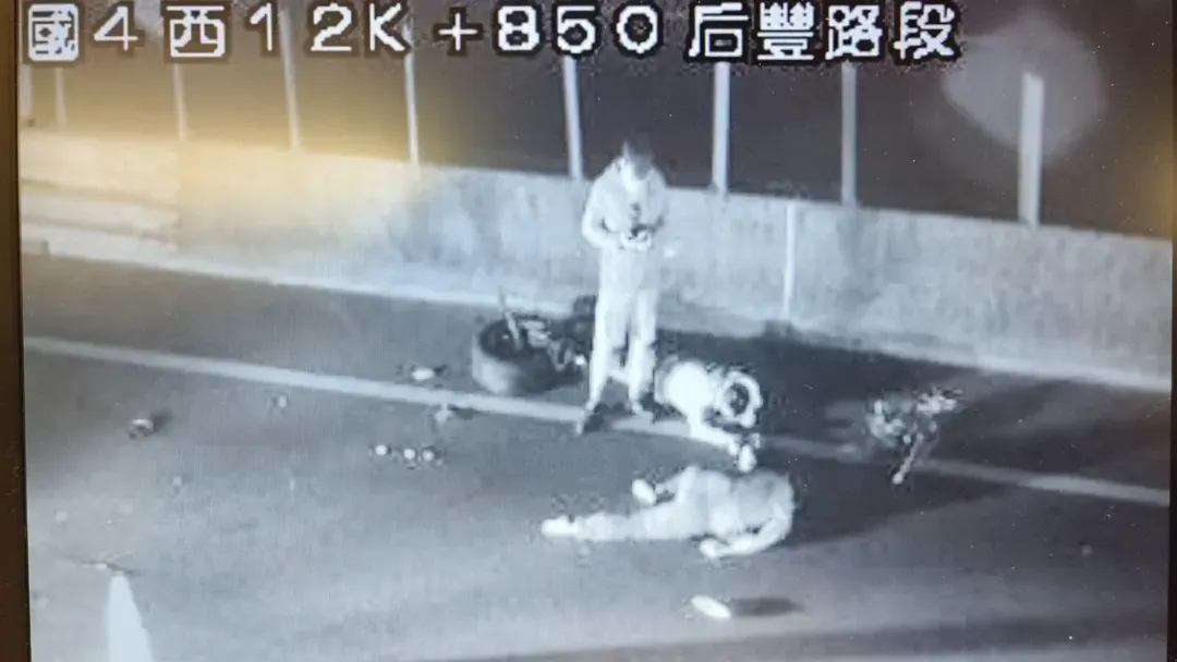 車手倒地受傷。（圖／翻攝畫面）