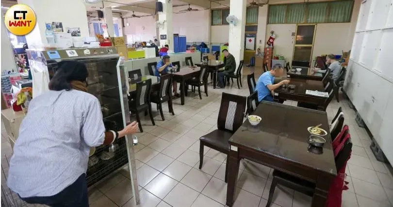 為了提供弱勢感染者整合性照顧服務，關愛之家預計明年中設立全國第一間愛滋長照專責機構。（圖／CTWANT）