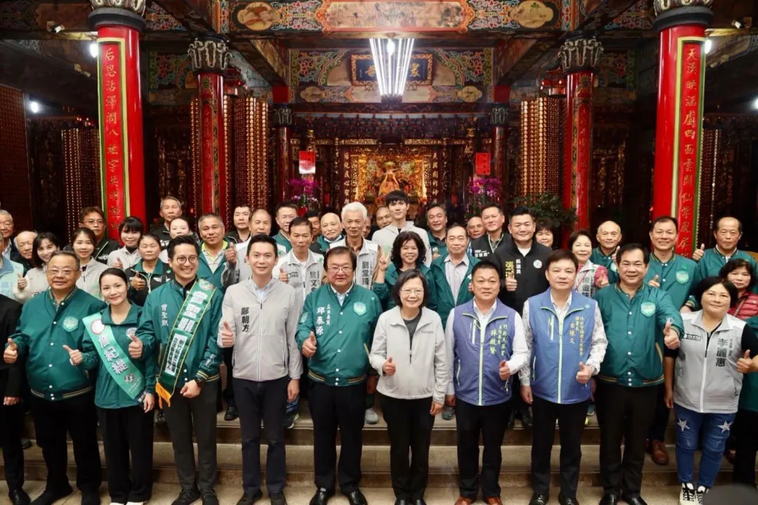 蔡英文總統18日前往新竹縣輔選時透露卸任後規劃可能會去當老師（攝自民進黨新竹縣黨部臉書）