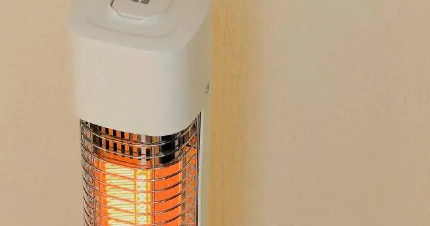 民眾在使用電暖器、暖暖包等物品取暖時要特別留意使用方式,免得發生低溫燙傷等情形。(示意圖/Pixabay)