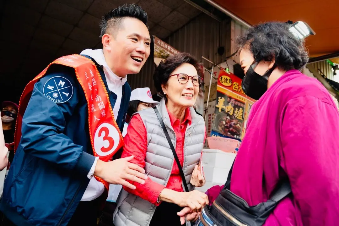 馬英九大姐馬以南(中)。(圖/陳以信辦公室提供)