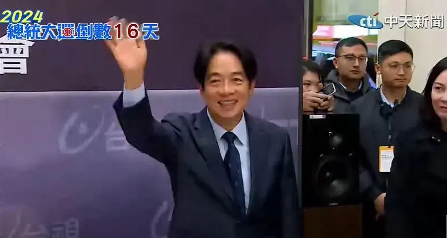 賴清德會後抵達會場。（圖／中天新聞）