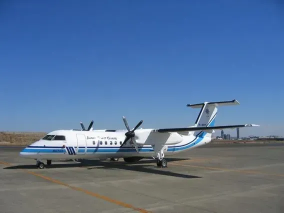 日本海上保安廳一架MA722定翼機原定2日將運送賑災物資前往新潟航空基地,不料擦撞意外造成機上5人罹難、機長1人命危。(圖/翻攝自日本海上保安廳官網)