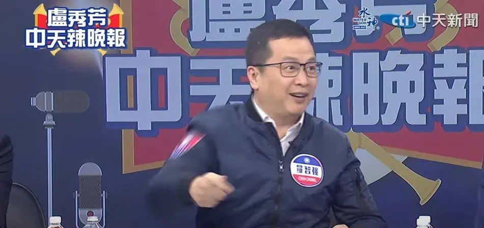 羅智強表示,7年前羅致政發生「摩鐵事件」時,自己就曾掃到颱風尾。(圖/中天新聞)