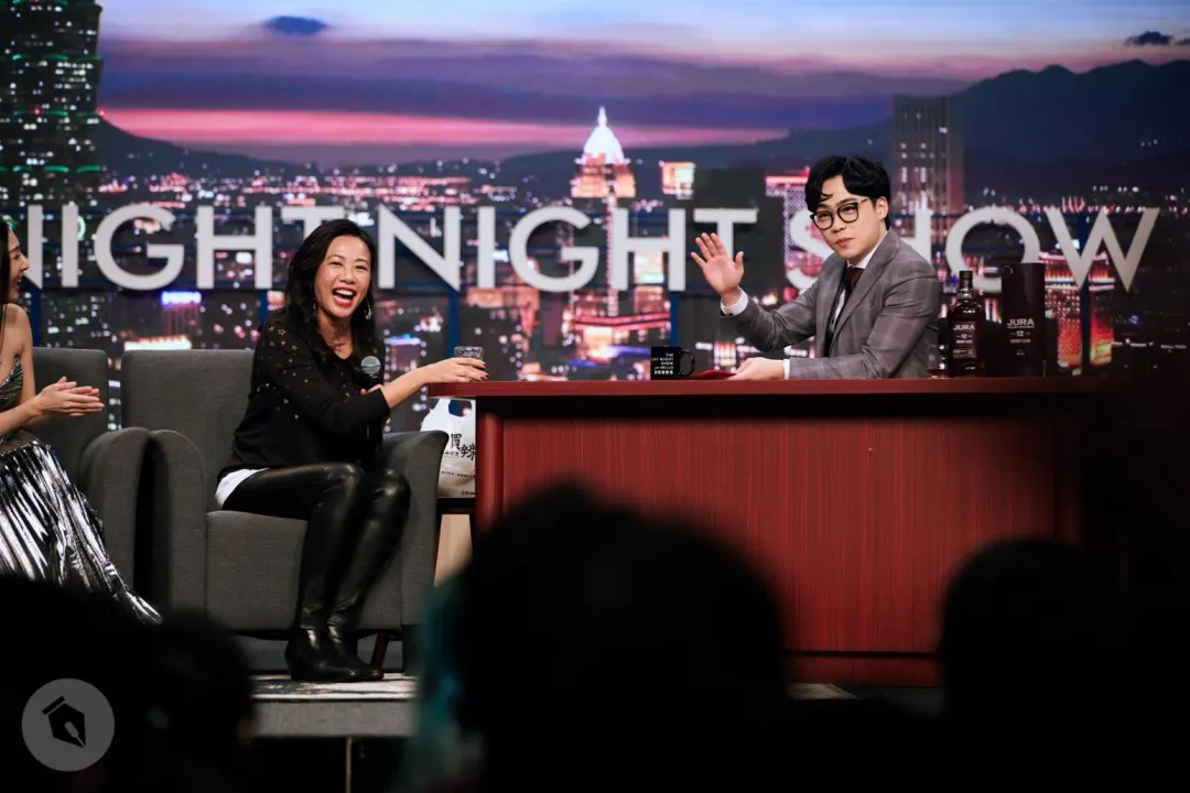 民眾黨總統候選人吳欣盈接受《賀瓏夜夜秀》專訪。(圖/薩泰爾娛樂提供)
