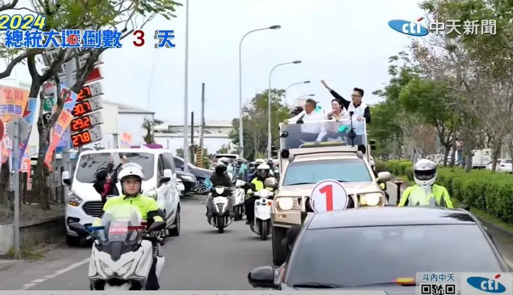 柯文哲10日前往宜蘭陪同陳琬惠車掃(攝自中天新聞)