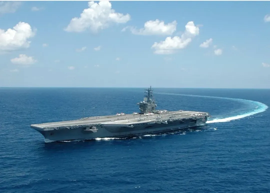 美國航空母艦艾森豪號(示意圖/翻攝百度)