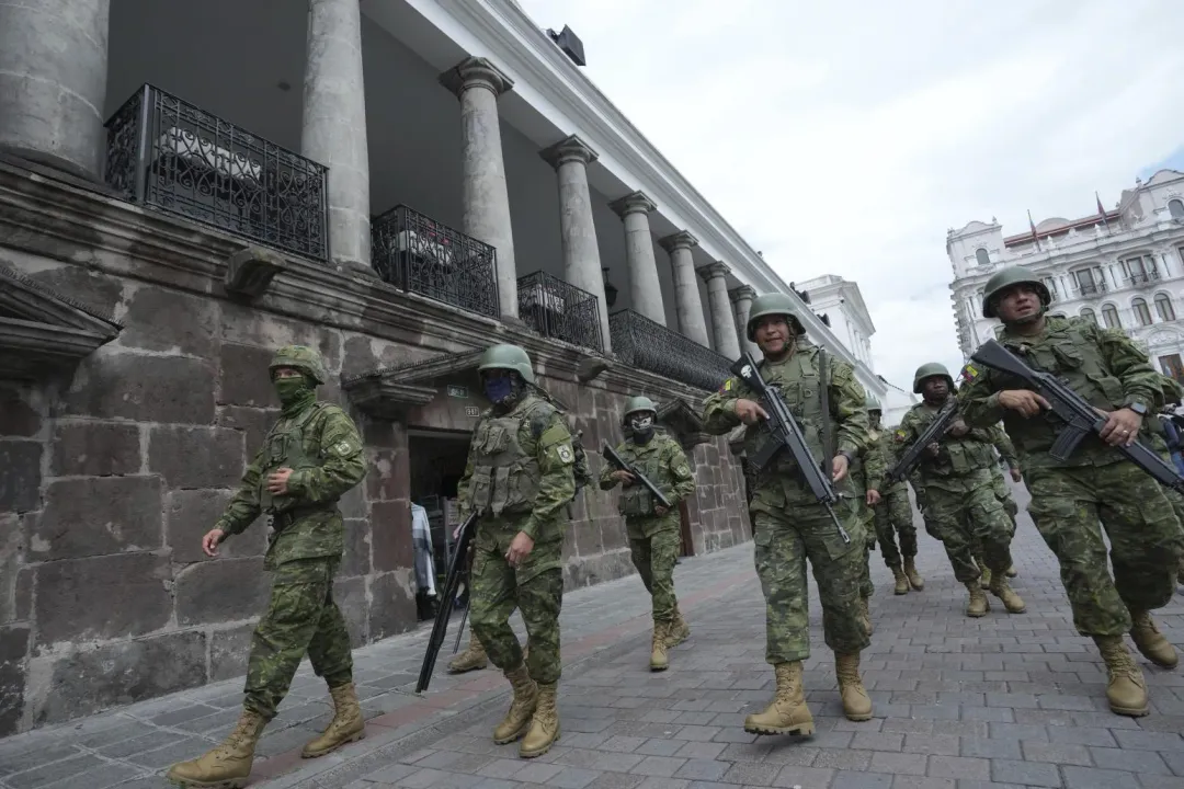 總統將當地22個幫派列為恐怖組織，將成為官方的軍事目標。（圖／美聯社）