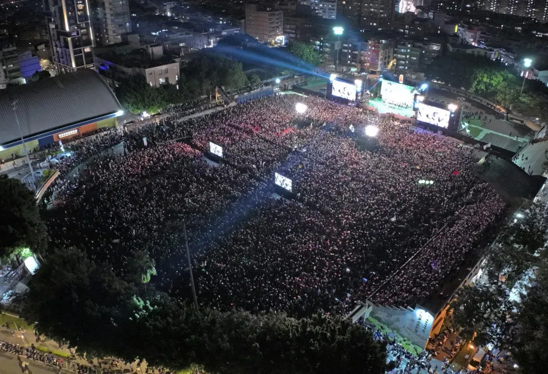 賴清德板橋選前之夜湧入25萬支持者(圖/賴清德競辦提供)