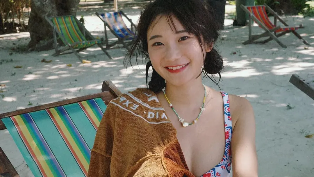 愛莉莎莎回台後隨即出席民眾黨尾牙(攝自愛莉莎莎臉書)