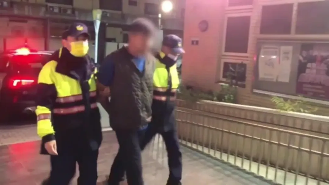 檢方複訊後認定游男基於義憤殺人,諭令6萬元交保。(圖/翻攝畫面)