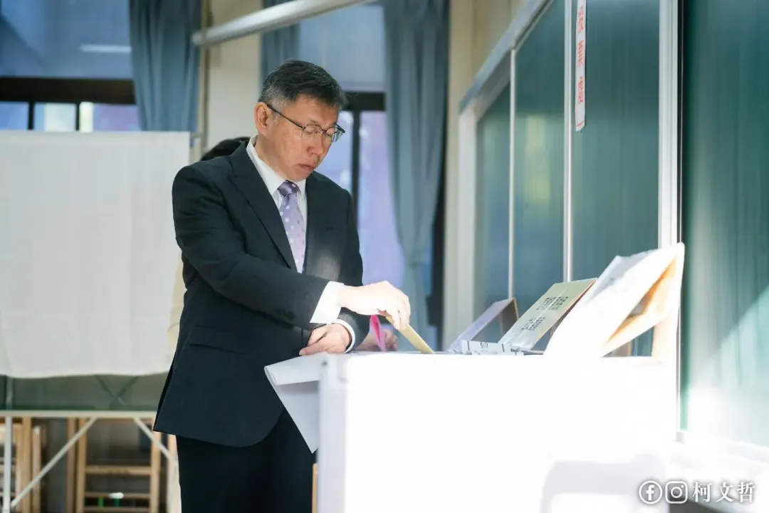沈富雄表示,自己對柯文哲的未來比較悲觀。(圖取自柯文哲臉書)