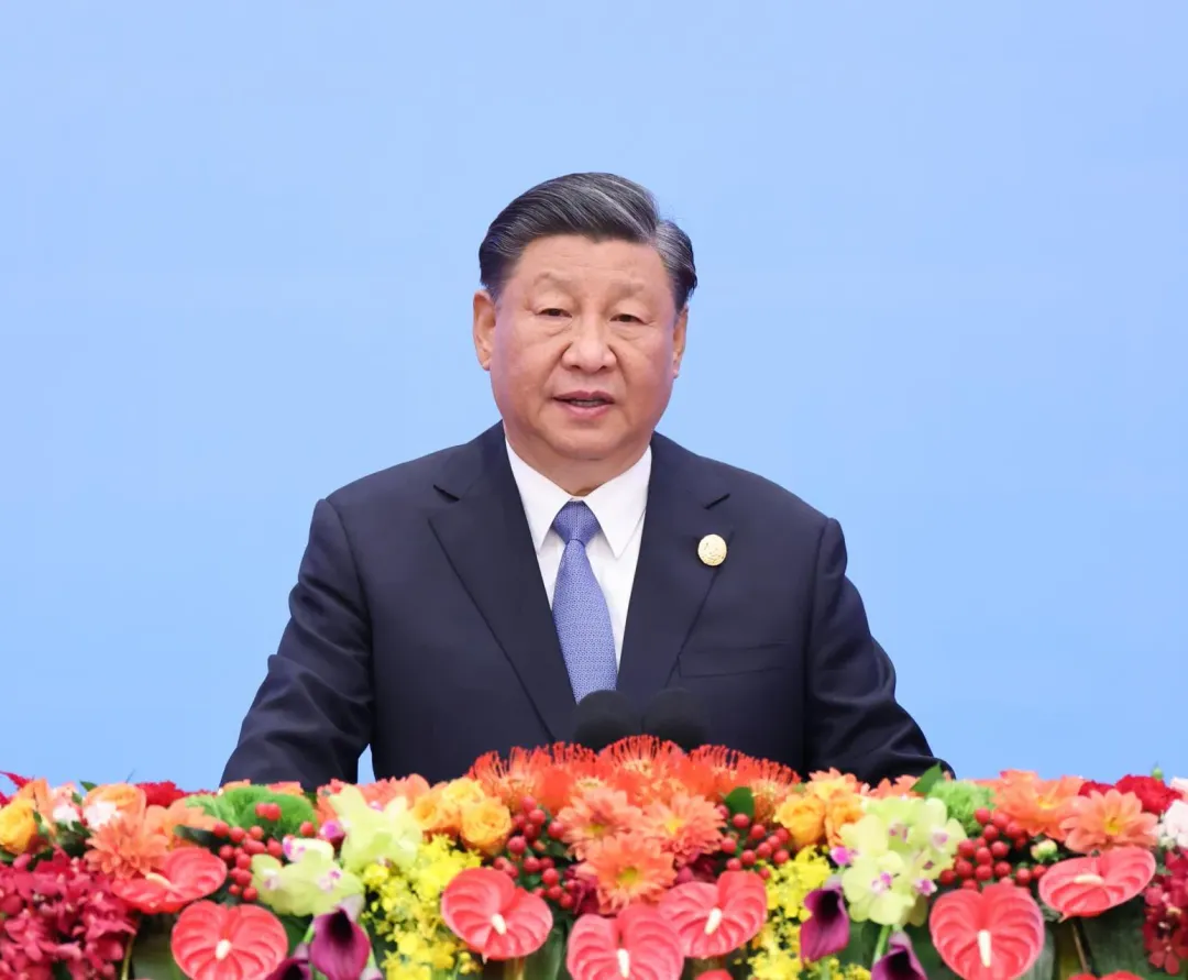 習近平7日在新春祝福時,再提「制度自信」,並盼全國工商聯「共同唱響中國經濟光明論」。(圖/新華社)