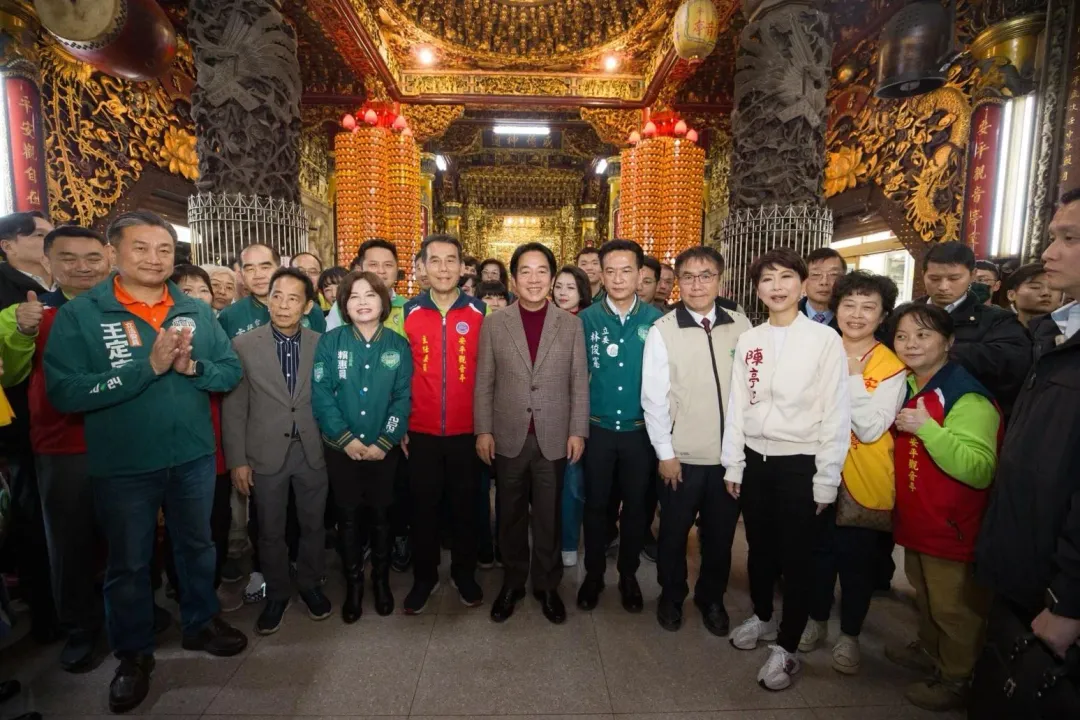 賴清德下午回到本命區台南市拜廟。(圖/賴清德臉書)