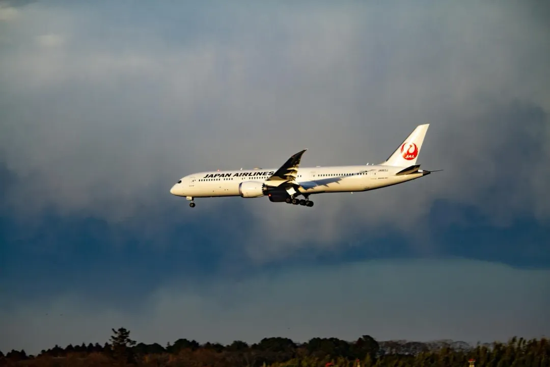 日本航空一架波音787-8夢幻客機再傳出在美國誤入跑道。(示意圖/翻攝Unsplash)