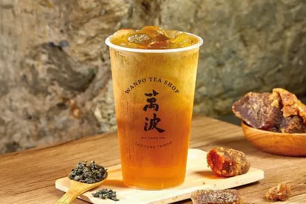 萬波大杯冬瓜金萱青買1送1。（圖／萬波島嶼紅茶提供）