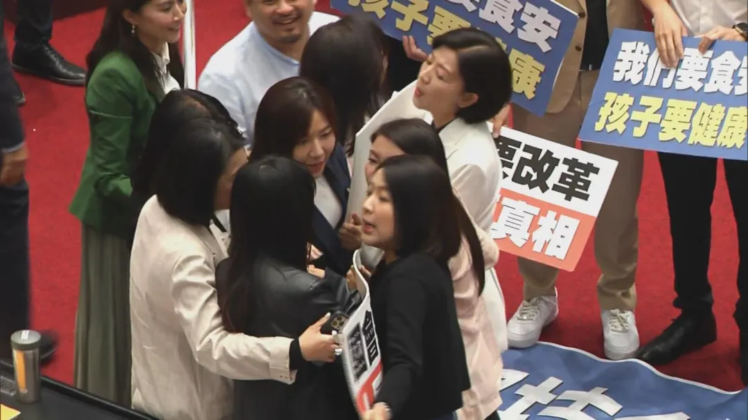 徐巧芯事後在臉書發文。(圖/中天新聞)