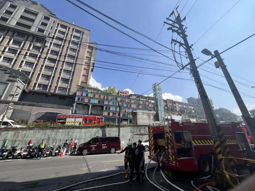 新北市深坑區北深路某電子廠2月20日下午發生大火。(圖/資料照)