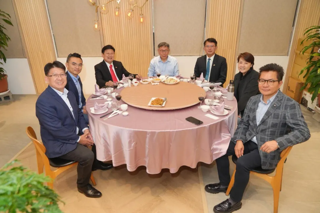 民眾黨主席與藍白立院黨團三長餐敘。（圖/台灣民眾黨提供）