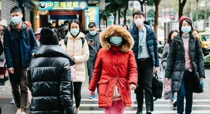 14至15日有受大陸冷氣團影響的機率,台北站預測在12到14度,甚至低於12度。(示意圖/中天新聞)