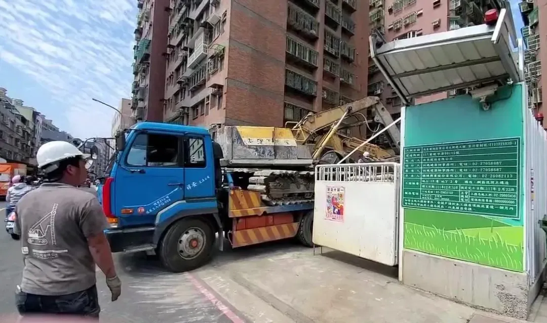 後續建商賠償問題將是今晚協調會的重點。（圖／程正邦攝）