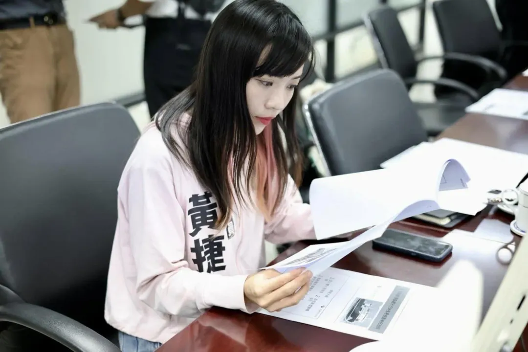 黃捷表示,自己昨天收到威脅信,已報警處理。(圖取自黃捷臉書)