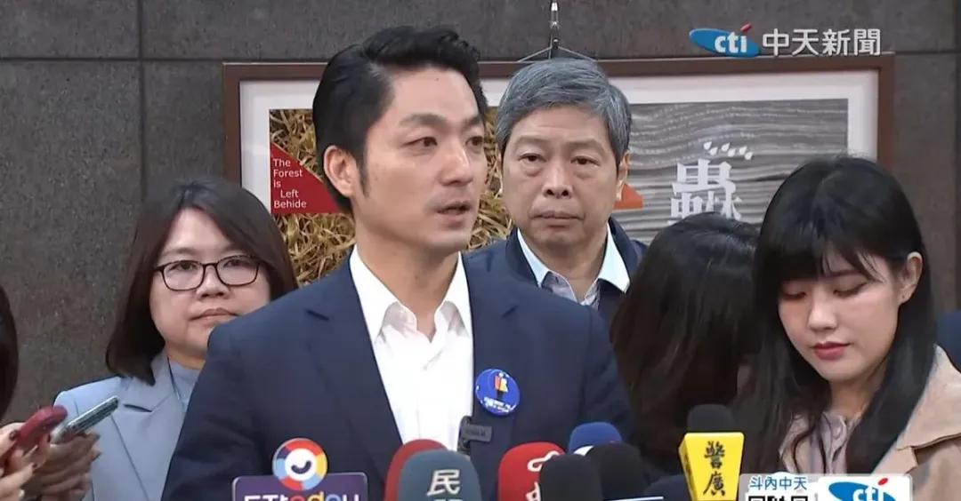 蔣萬安預告將給愛妻放不育嬰假。(資料照/中天新聞)