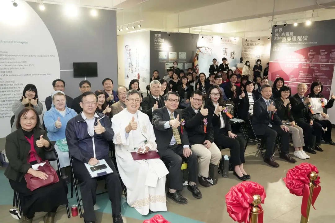喝酒恐怖真相曝光台灣竟有一半人深受其害, 輔大辦「舉杯消愁愁更愁-酒精與健康」特展警告。(圖/輔大提供)
