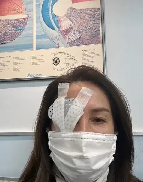 高金素梅在中午PO出自己的獨眼照。（圖／高金素梅臉書）