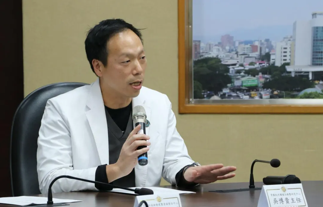 骨骼肌肉腫瘤治療暨研究中心吳博貴主任說明冷凍自體骨生物性重建技術,,可達到較佳重建後功能與外觀。(圖/台北榮總提供)