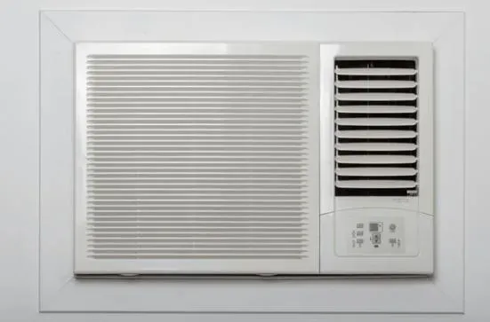 考量電價調漲在即,網友好奇問換「窗型變頻冷氣」的優缺點。(示意圖/shutterstuck)