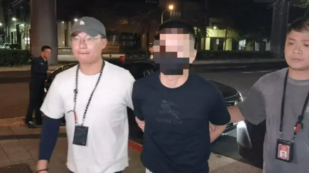 警方在12小時內迅速逮到砸店惡煞。（圖／翻攝畫面）