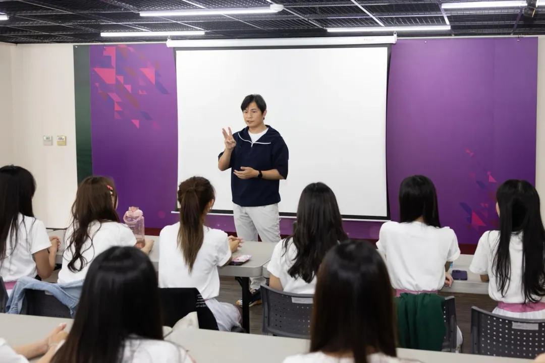 孫協志驚喜現身高雄為wing stars講習。（圖／桂田文創提供）