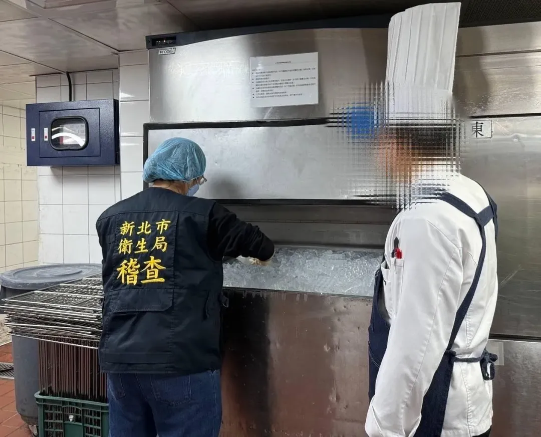 衛生局稽查飯店業者並抽驗相關食品。（圖／新北市衛生局）