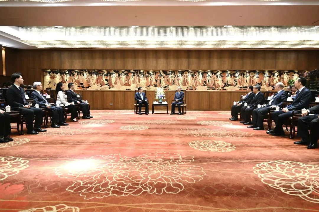 馬英九稱追求和平避免戰爭是兩岸中國人不可迴避責任。（圖／馬辦提供）
