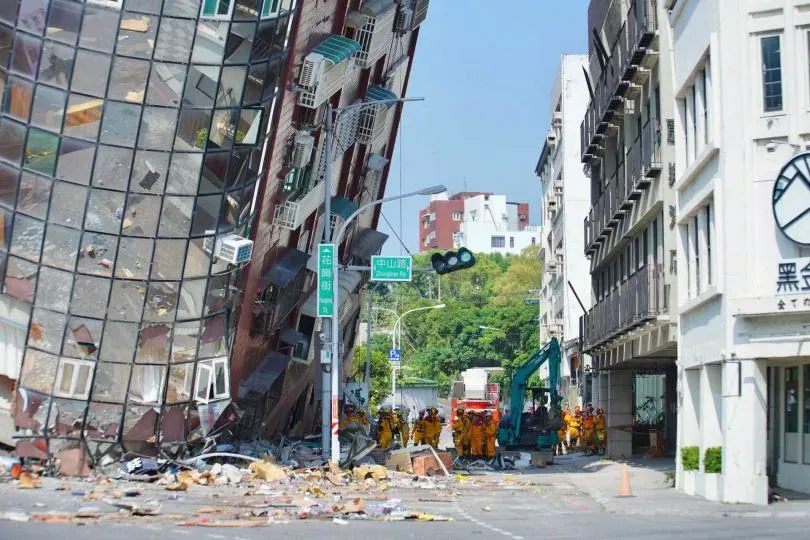 花蓮地震現場救災狀況。(圖/立委傅崑萁辦公室提供)