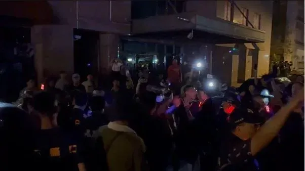 優勢警力控制場面。（圖／翻攝社會事影音）